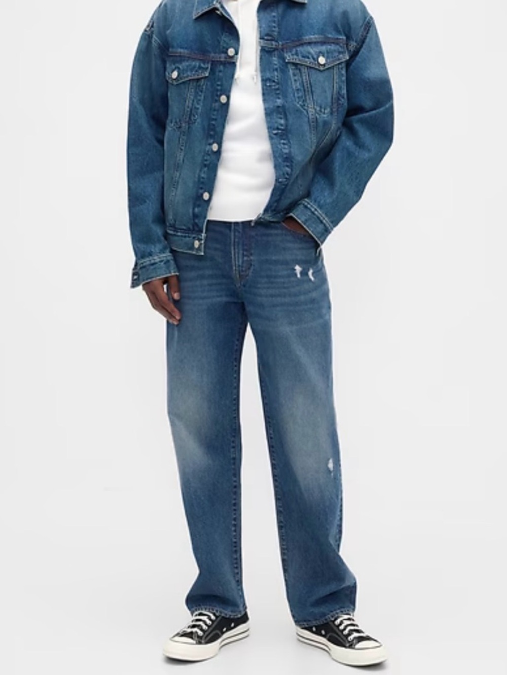 NWT GAP Men’s Relaxed Fit Distressed Jeans 32x34 New With Tags Denim Casual